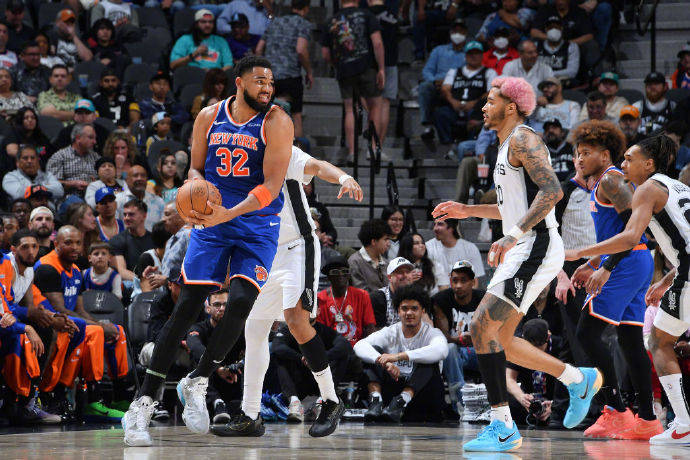 雄鹿主帅欲引进新球员,强化球队内线实力的简单介绍 雄鹿主帅欲引进新球员,强化球队内线实力的简单介绍