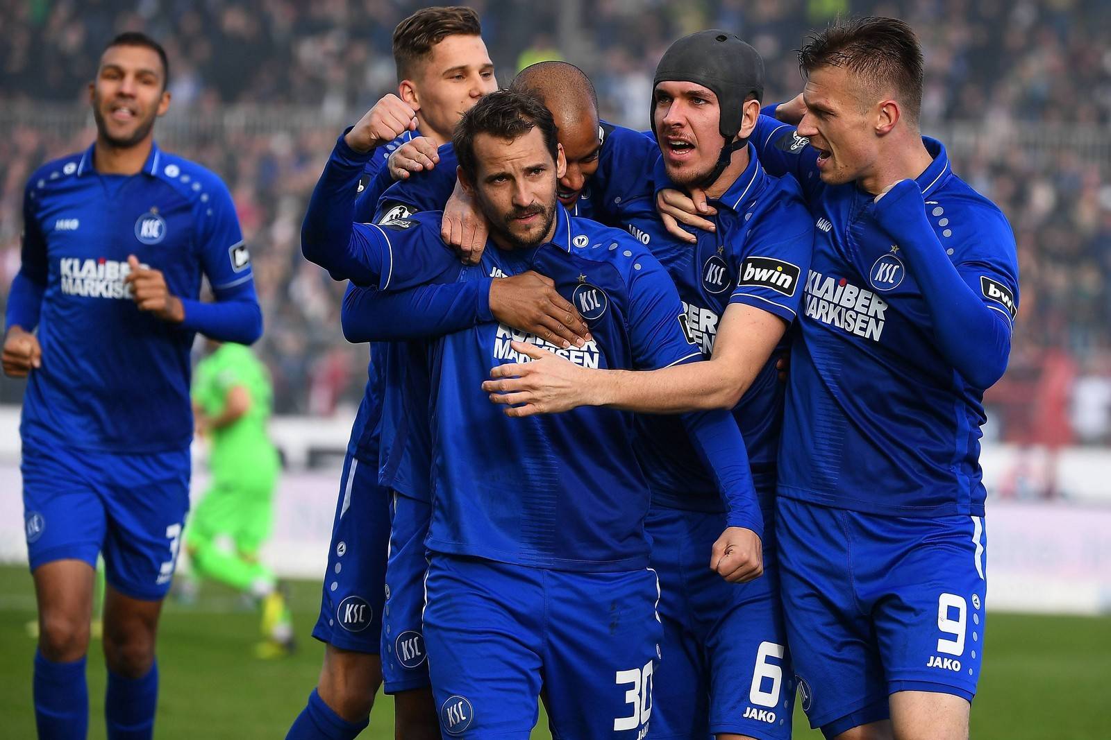 关于汉诺威96客场作战实现奇迹，夺取宝贵三分的信息