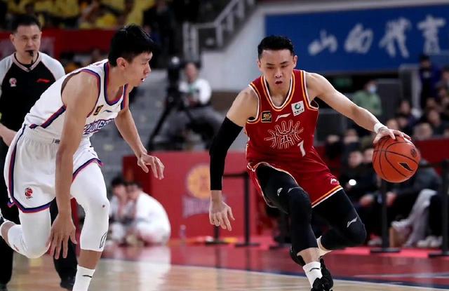 篮球职业联赛球队实力悬殊引起争议