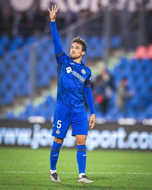 DB彩票平台-赫塔菲队的防线面临重大调整，球员调整位置的简单介绍