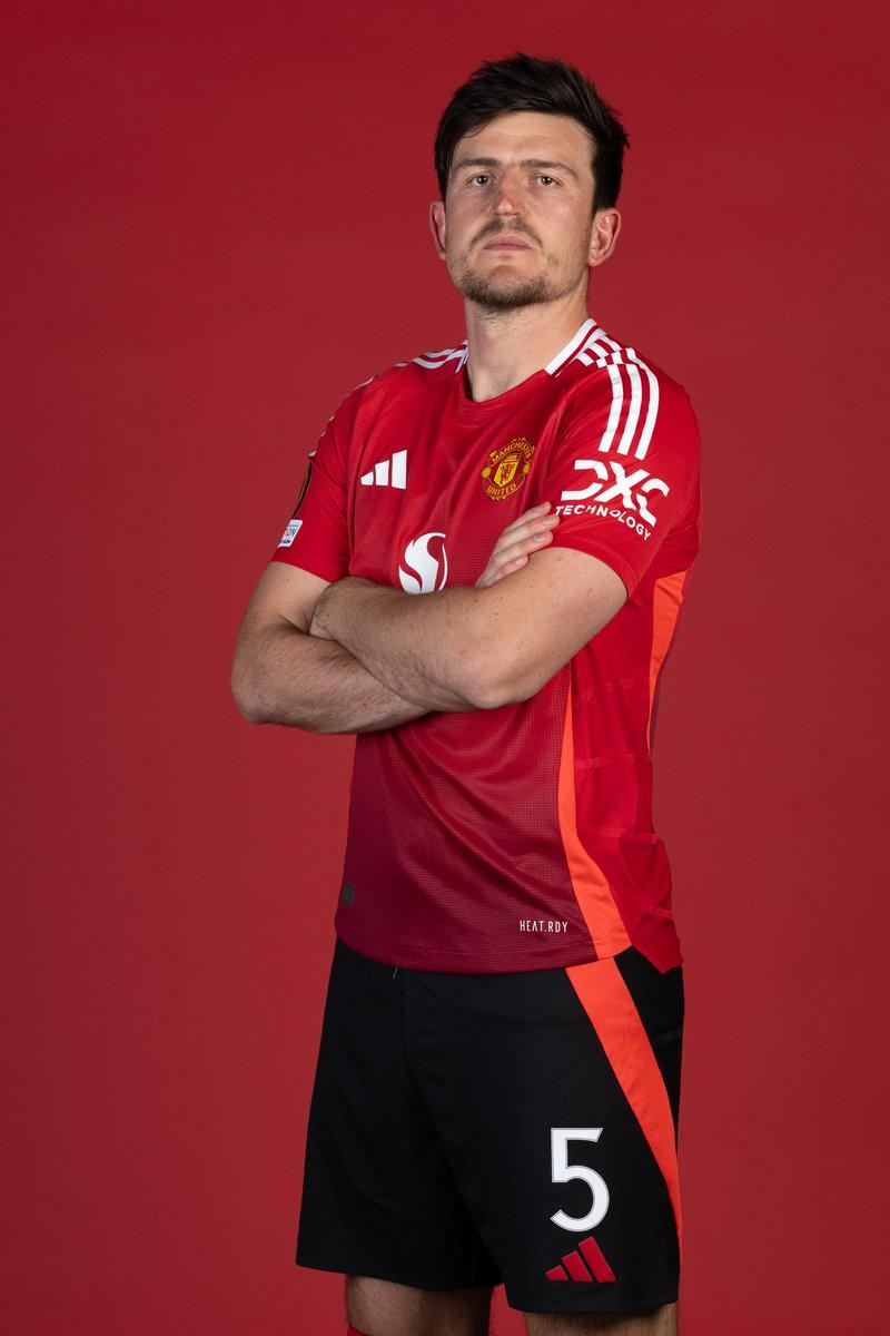 包含红魔备战欧国联小组赛，目标晋级的词条