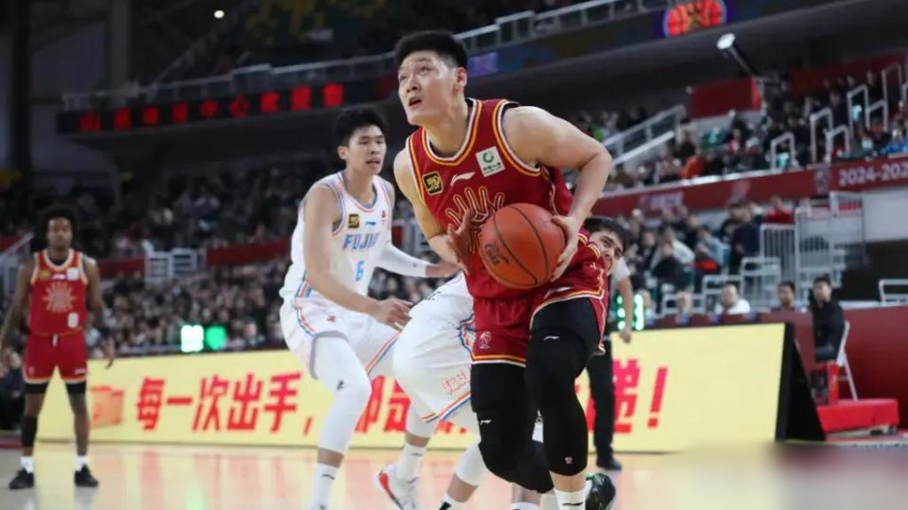 DB彩票平台-包含福建队艰难击败对手，全队努力战斗的词条