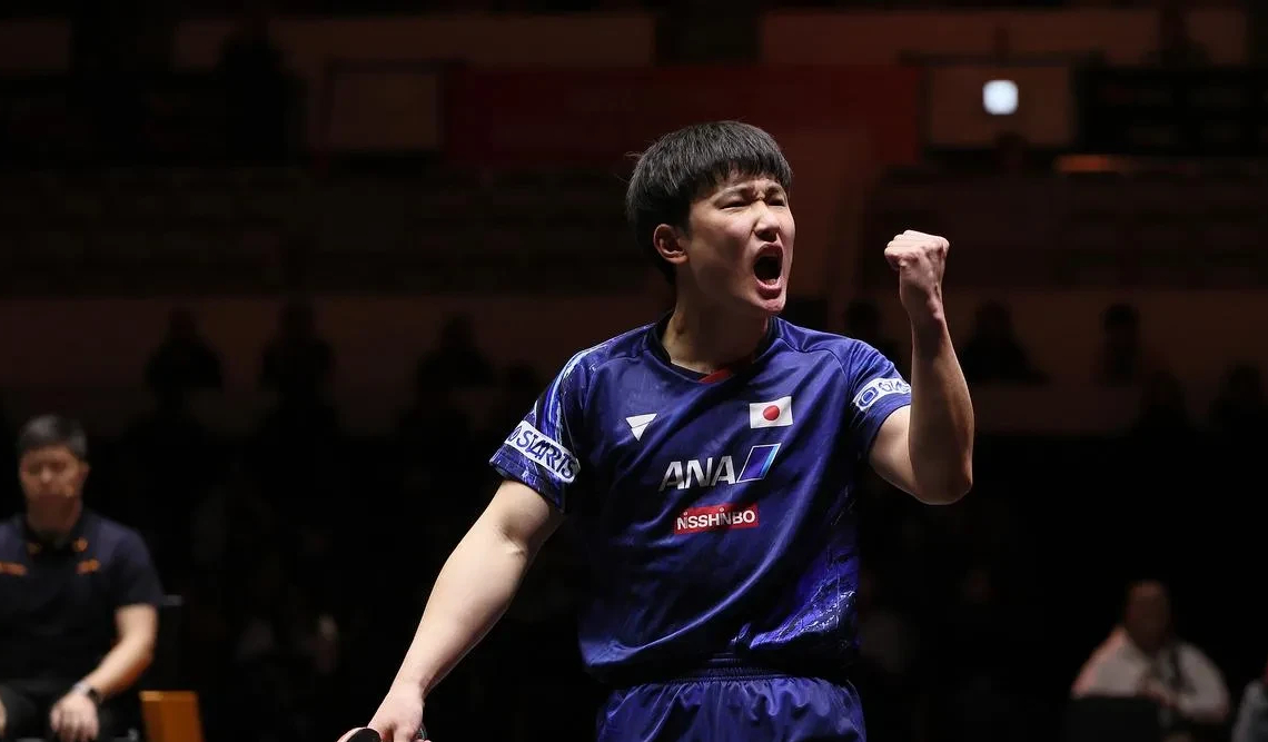 运动员们全力以赴，决战最后一刻