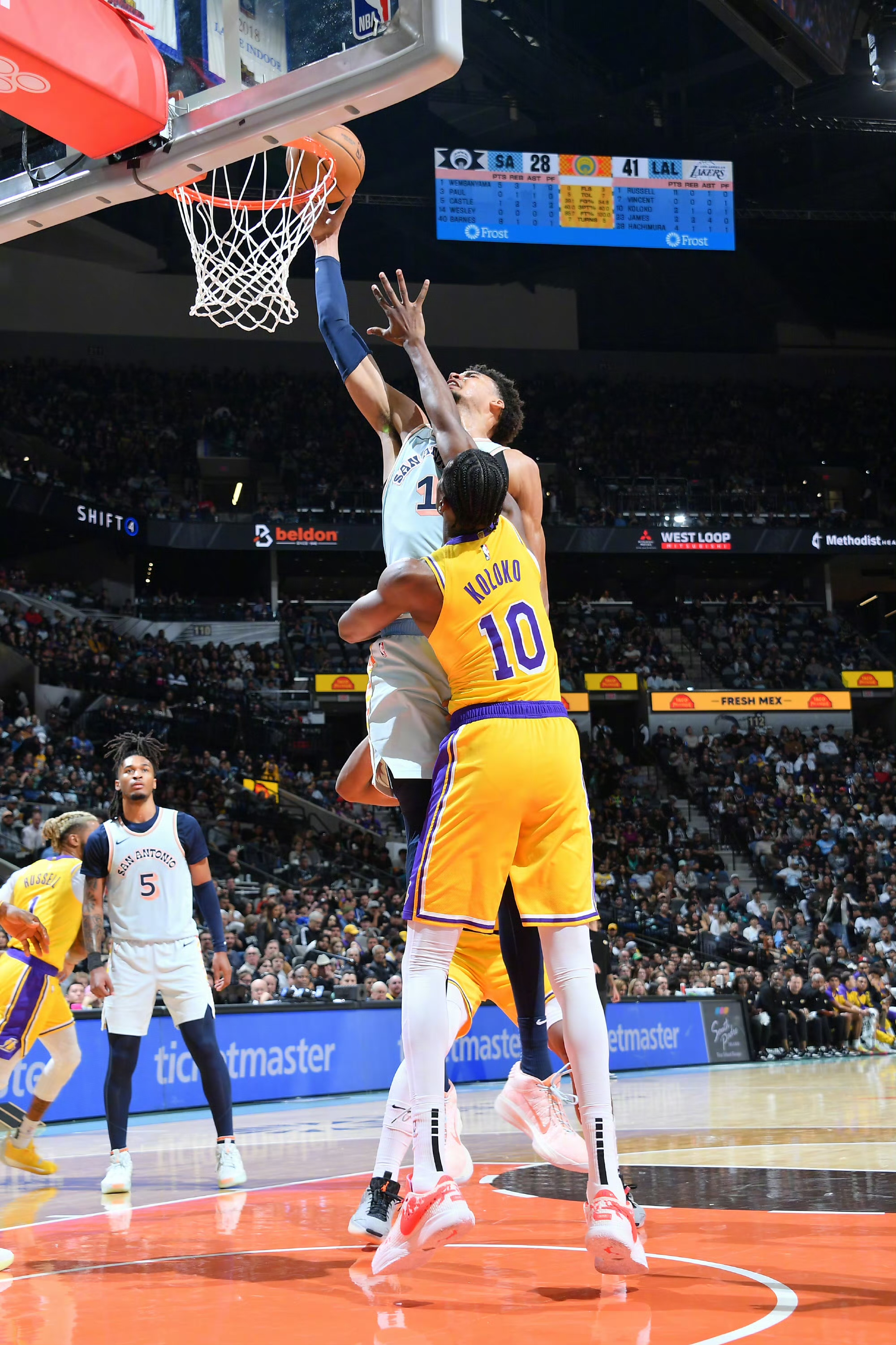 DB游戏-包含詹姆斯+带队大胜魔术，迎来三连胜的词条