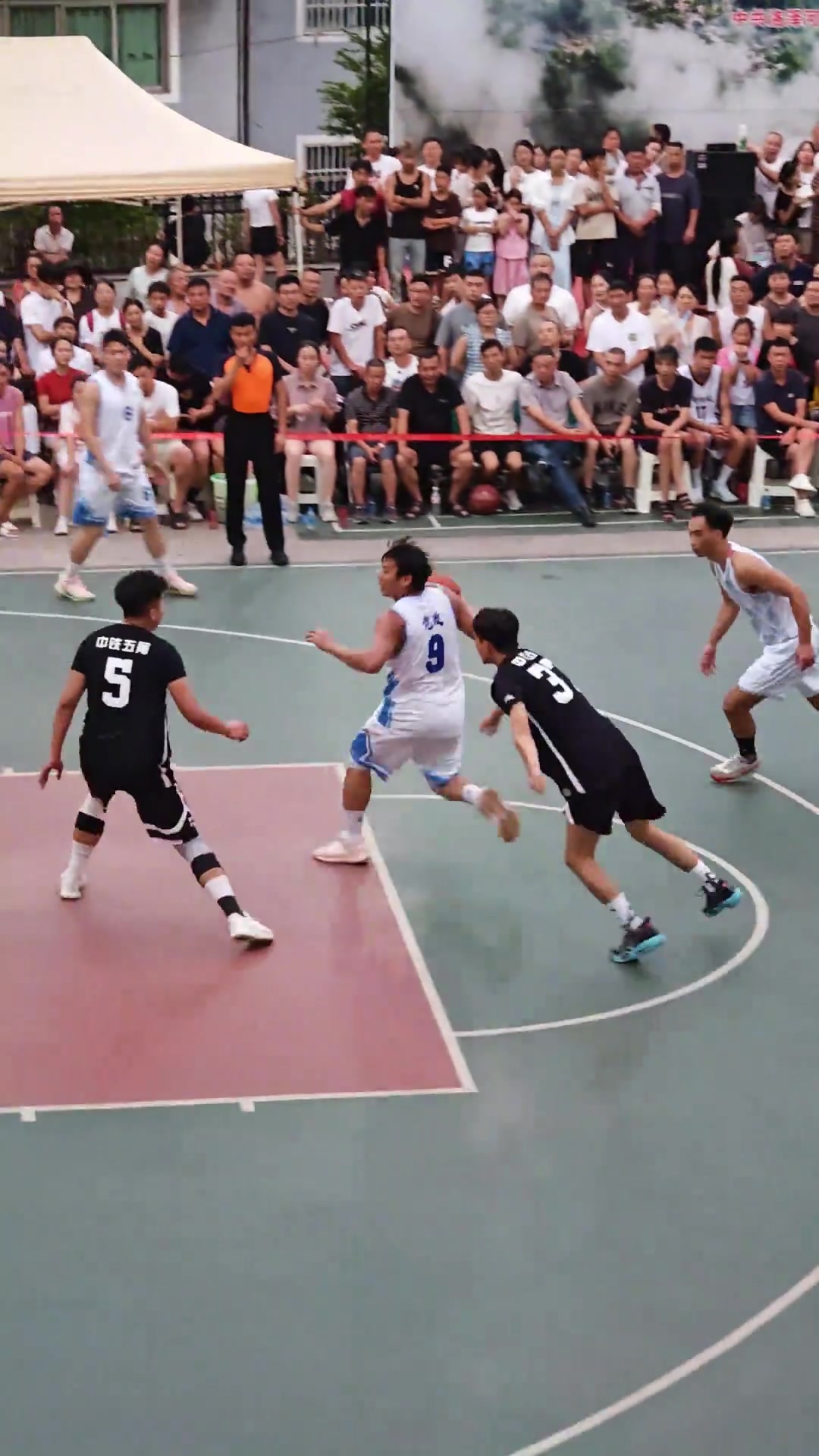 世界各地篮球爱好者热情高涨