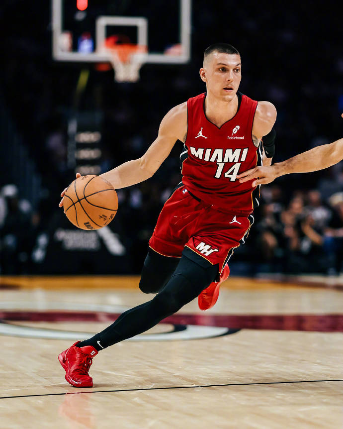 DB彩票试玩-热火输给黄蜂，连败之中寻找反击