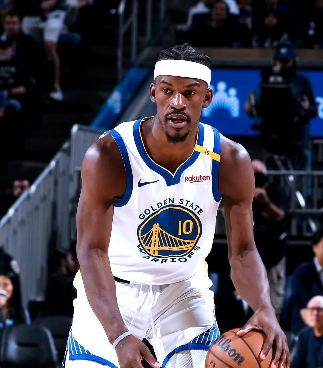 DB彩票试玩-灰熊力克骑士，瓦兰丘纳斯得到24分