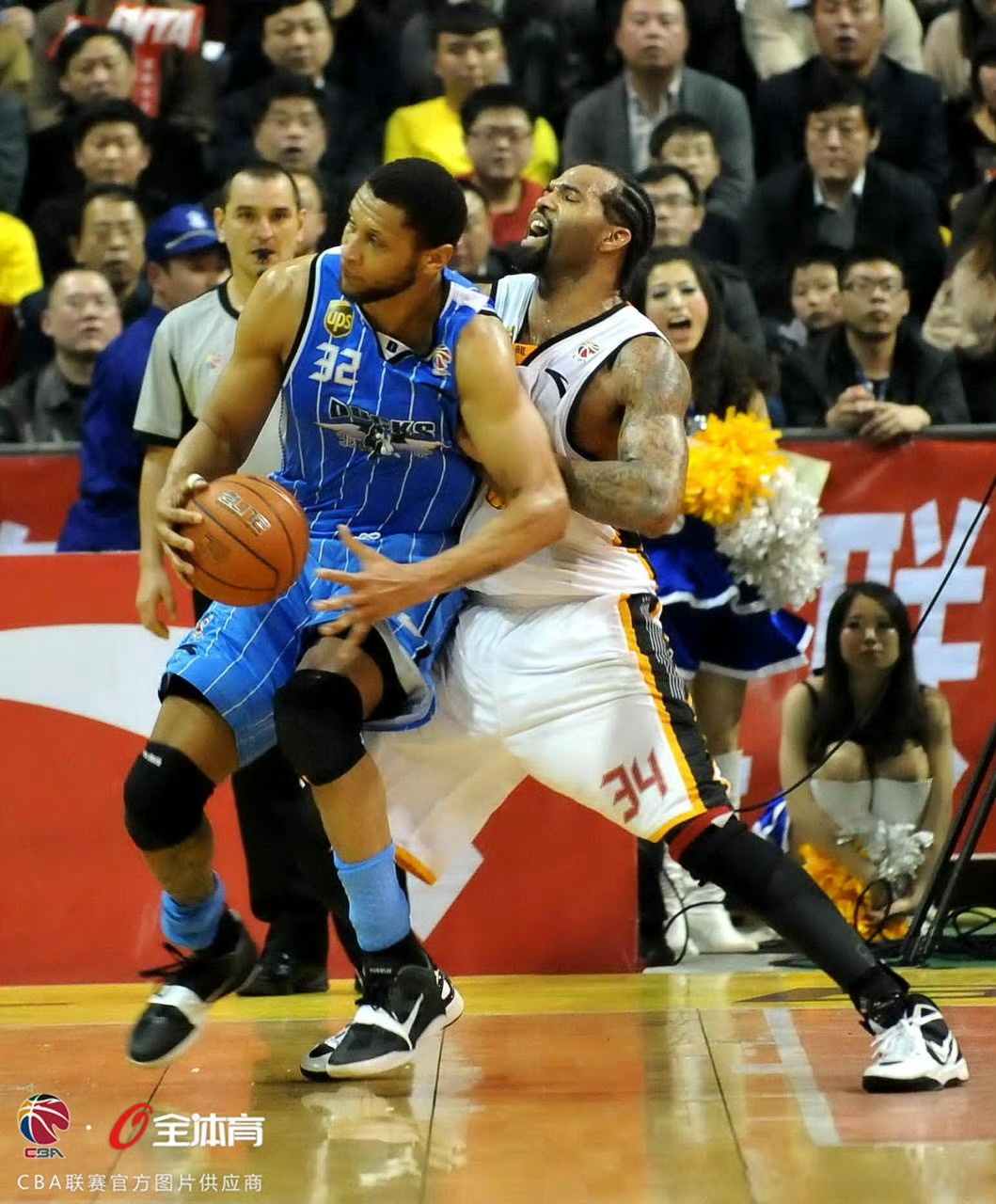 -尼克斯碾压山西队，欧文状态火热