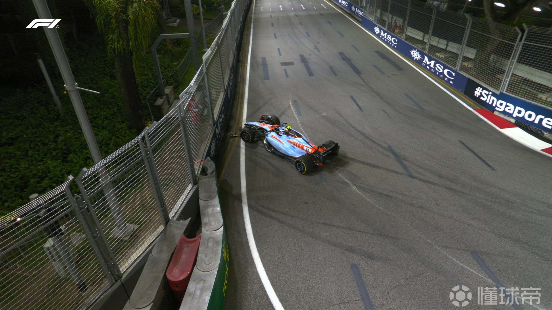 包含法拉利险胜哈斯车队，塞恩斯高光表现的词条